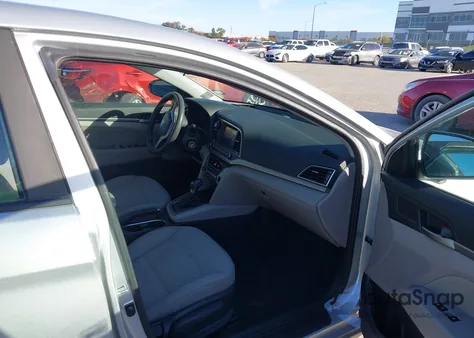 2018 Hyundai Elantra Sel z USA, uszkodzony, nr VIN 5NPD84LF4JH248337